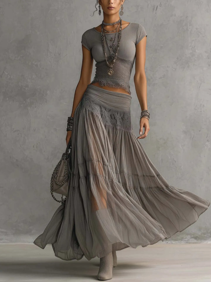 Alba™ | Conjunto Gris: Top de Encaje y Falda Plisada Larga