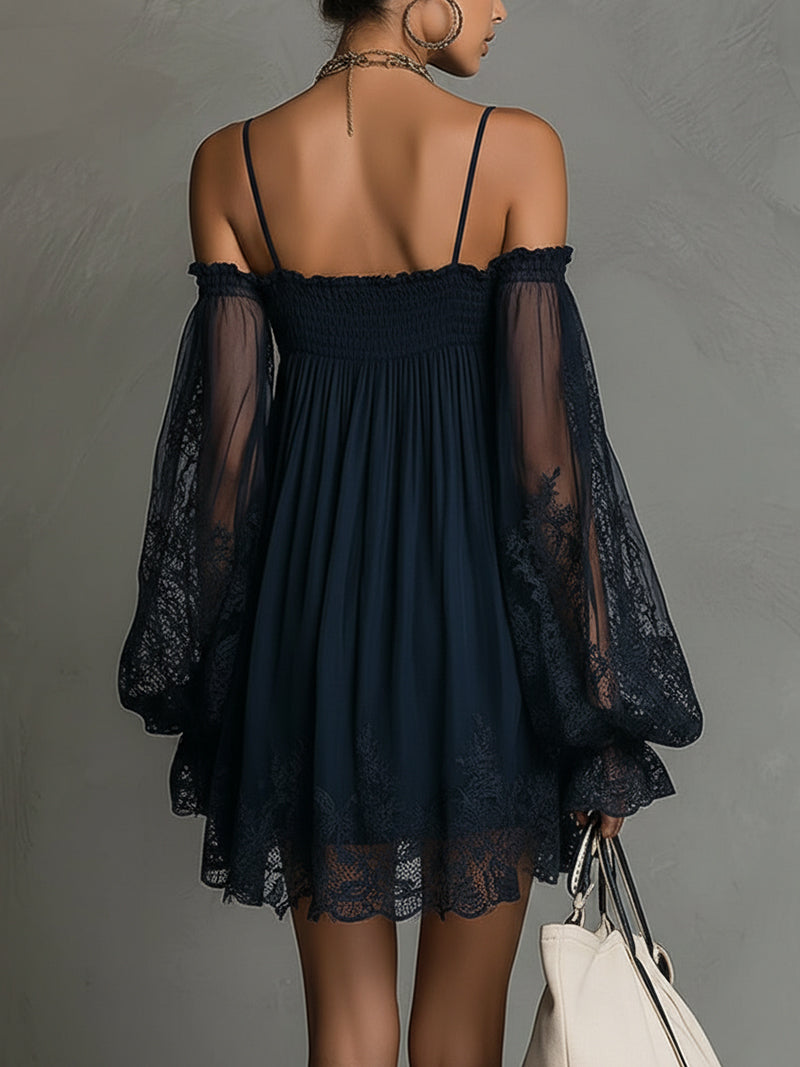 Noemi™ | Vestido Mini Azul Marino: Hombros Descubiertos y Encaje