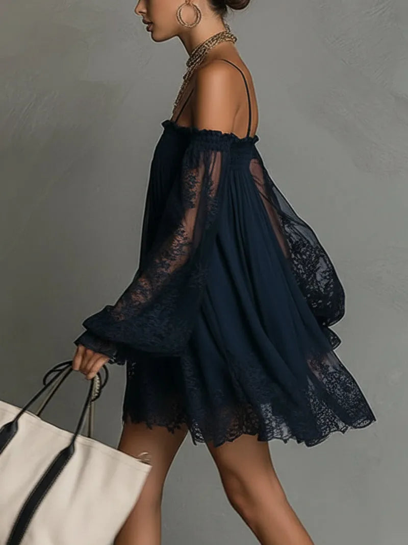 Noemi™ | Vestido Mini Azul Marino: Hombros Descubiertos y Encaje