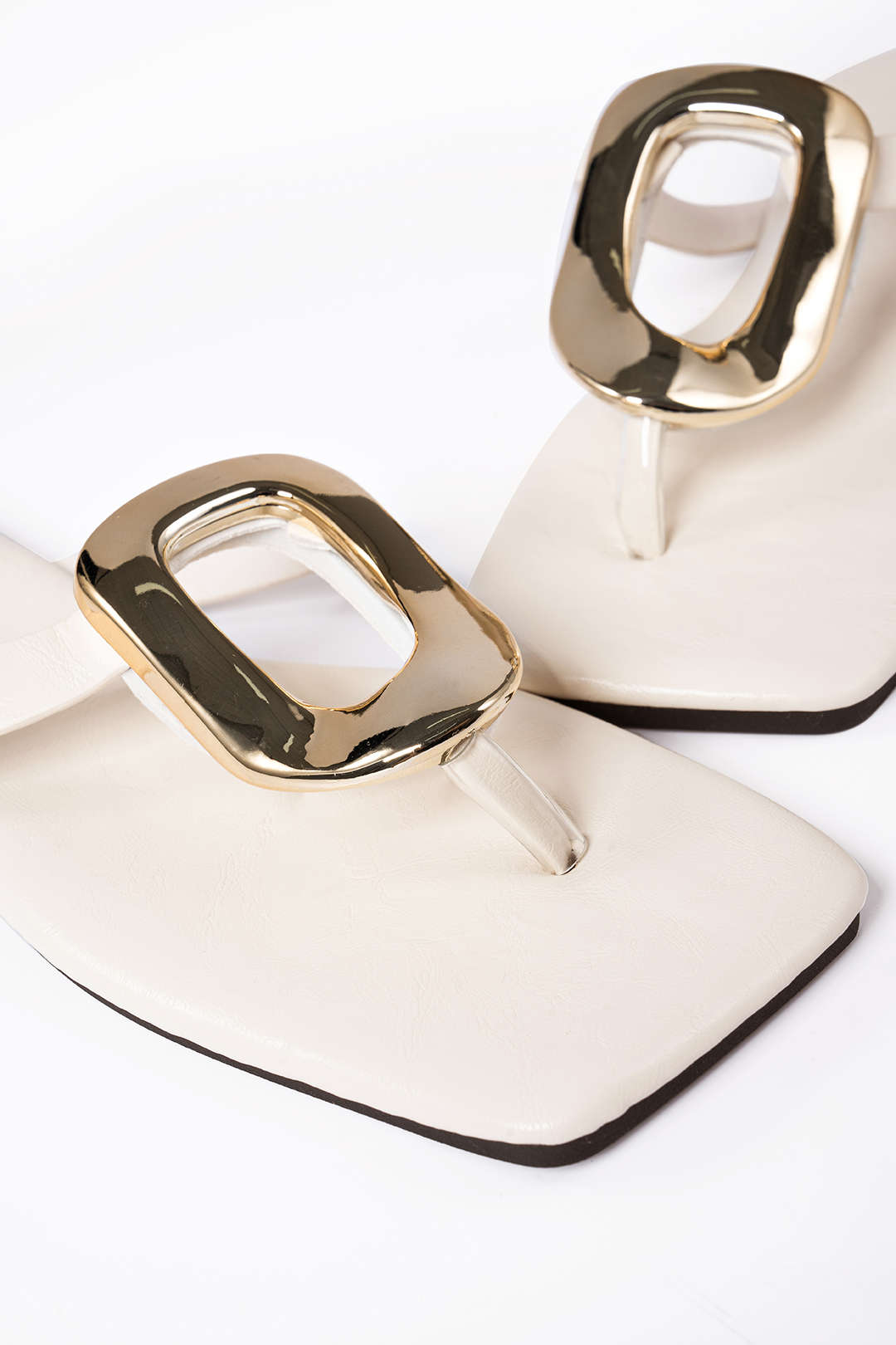 Monarch™ | Sandalias Planas Punta Abierta